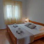 Apartment Gojevic Bol